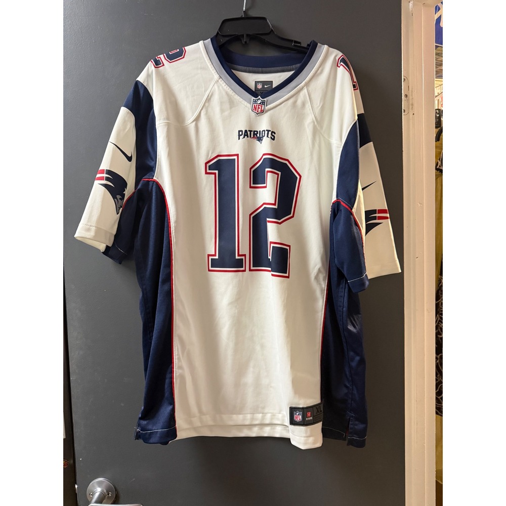 Nike Football Jersey Mens XL White Excellent Tom Brady Patriots 12 On Field